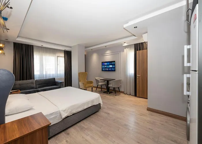 Comfort Suites Hotel